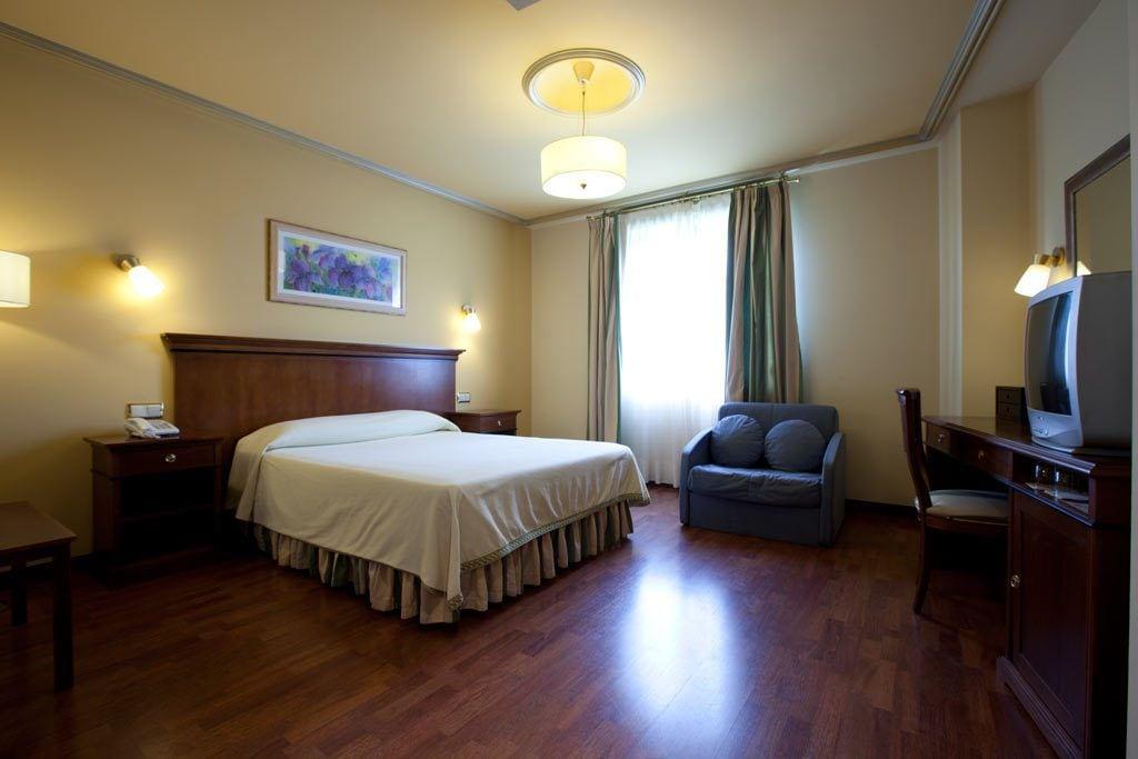Hotel Azofra Burgo 외부 사진
