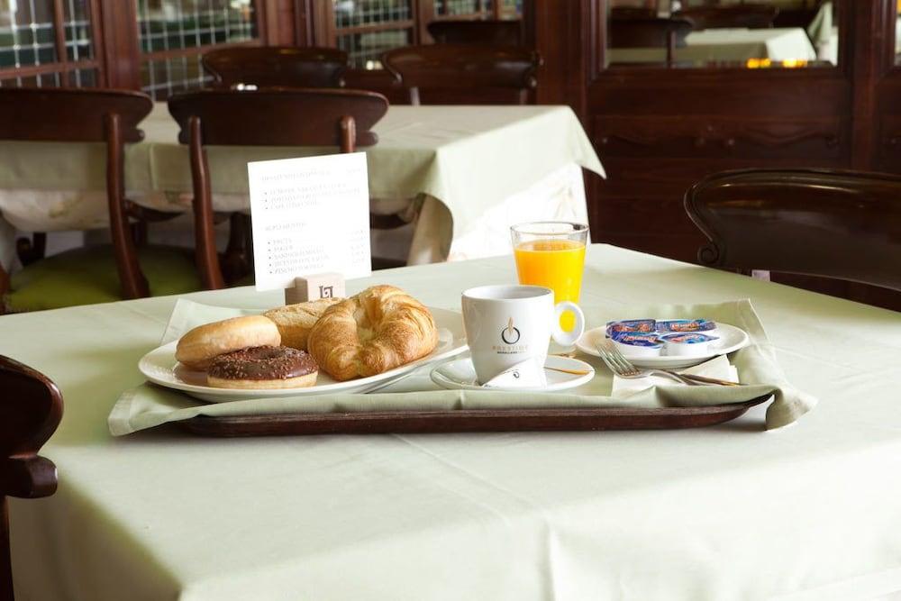 Hotel Azofra Burgo 외부 사진